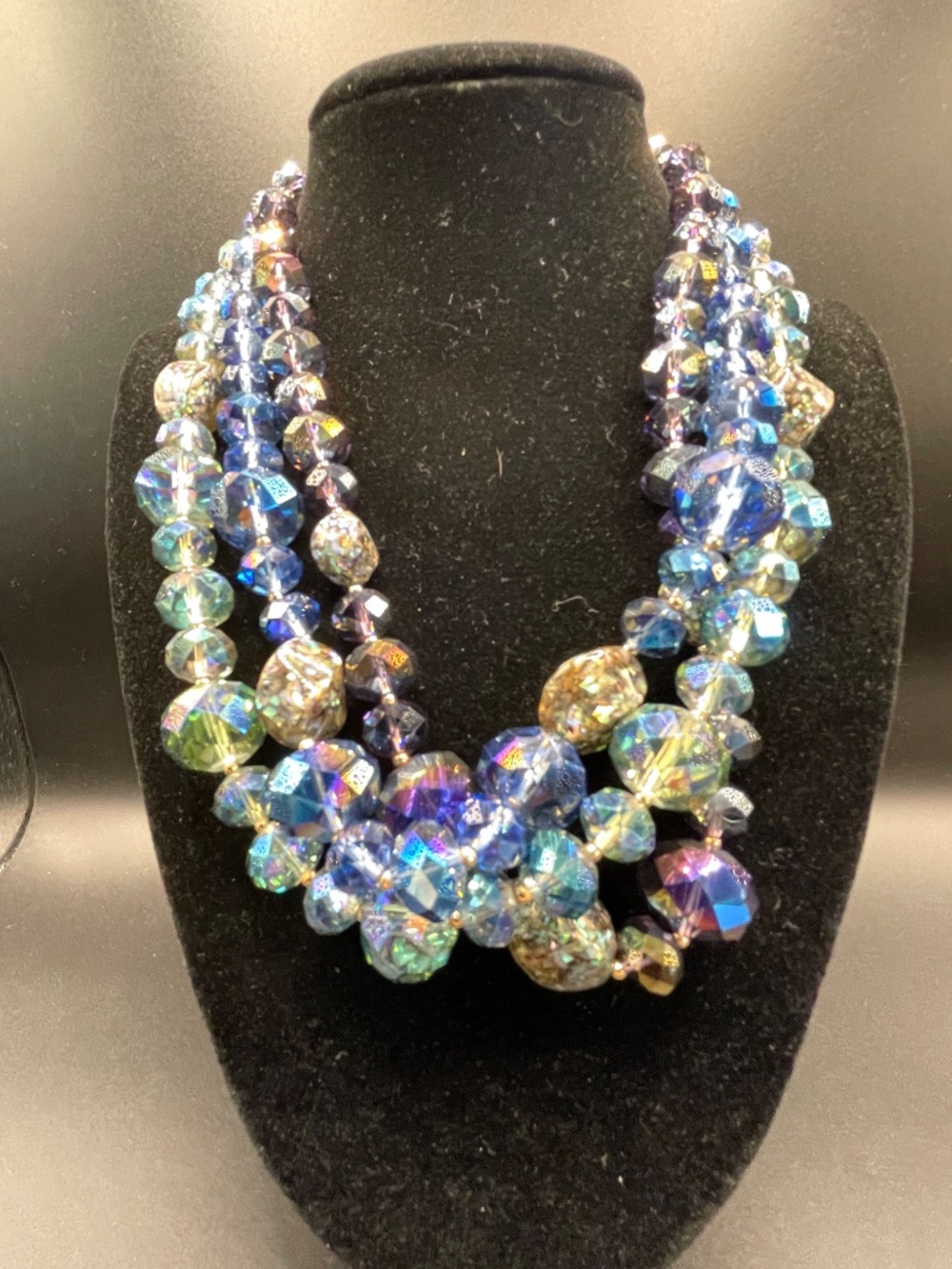 Jones New York JNY NWT 3 Strand Faceted Crystal Statement Necklace